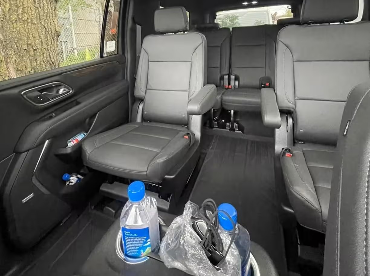 nyc-limo-service-luxury-car